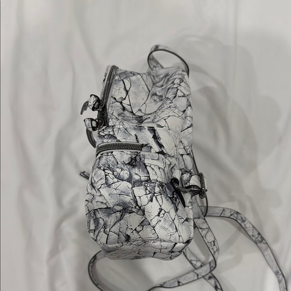 Marble Pattern Backpack - Picture 3 of 4